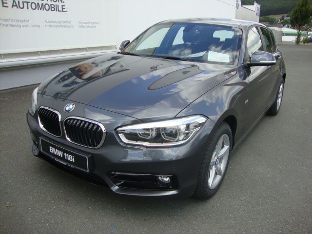 BMW X1 20 d xLine - hlavný obrázok