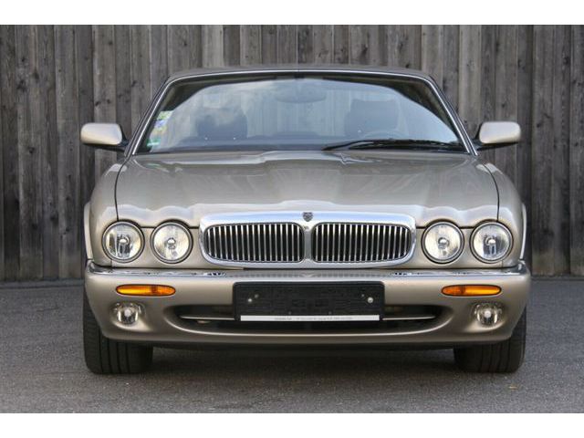 Jaguar XJ 4.0 Sovereign 2 Jahre Garantie - hlavný obrázok