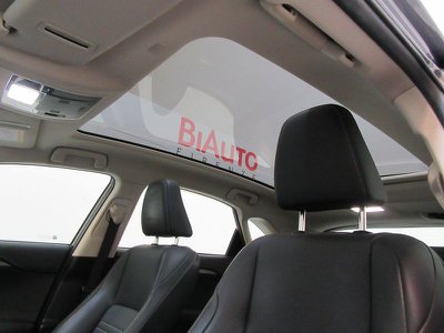 Lexus NX NX Hybrid 4WD Luxury, Anno 2015, KM 96300 - hlavný obrázok