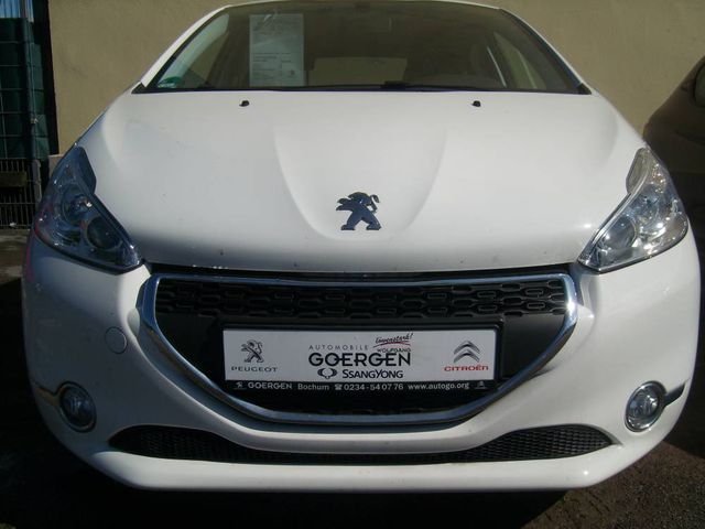 Peugeot 208 Active Klima PDC Sitzheizung Bluetooth - hlavný obrázok