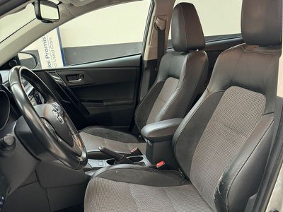 Toyota Auris 1.8 Hybrid Lounge con finanziamento, Anno 2018, KM - hlavný obrázok