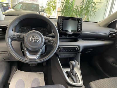 Toyota Yaris 1.5 Hybrid 5 porte Active, KM 0 - hlavný obrázok